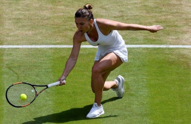 Халеп в преддверии Wimbledon снялась с турнира в Истборне