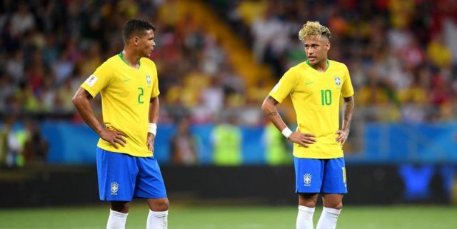 От «не плакал» до «падает». Что писали о Неймаре во время игры Сербия — Бразилия